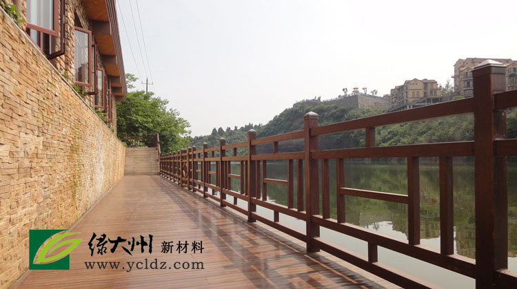 玻璃钢仿木护栏案例——龙盘湖国际度假山庄